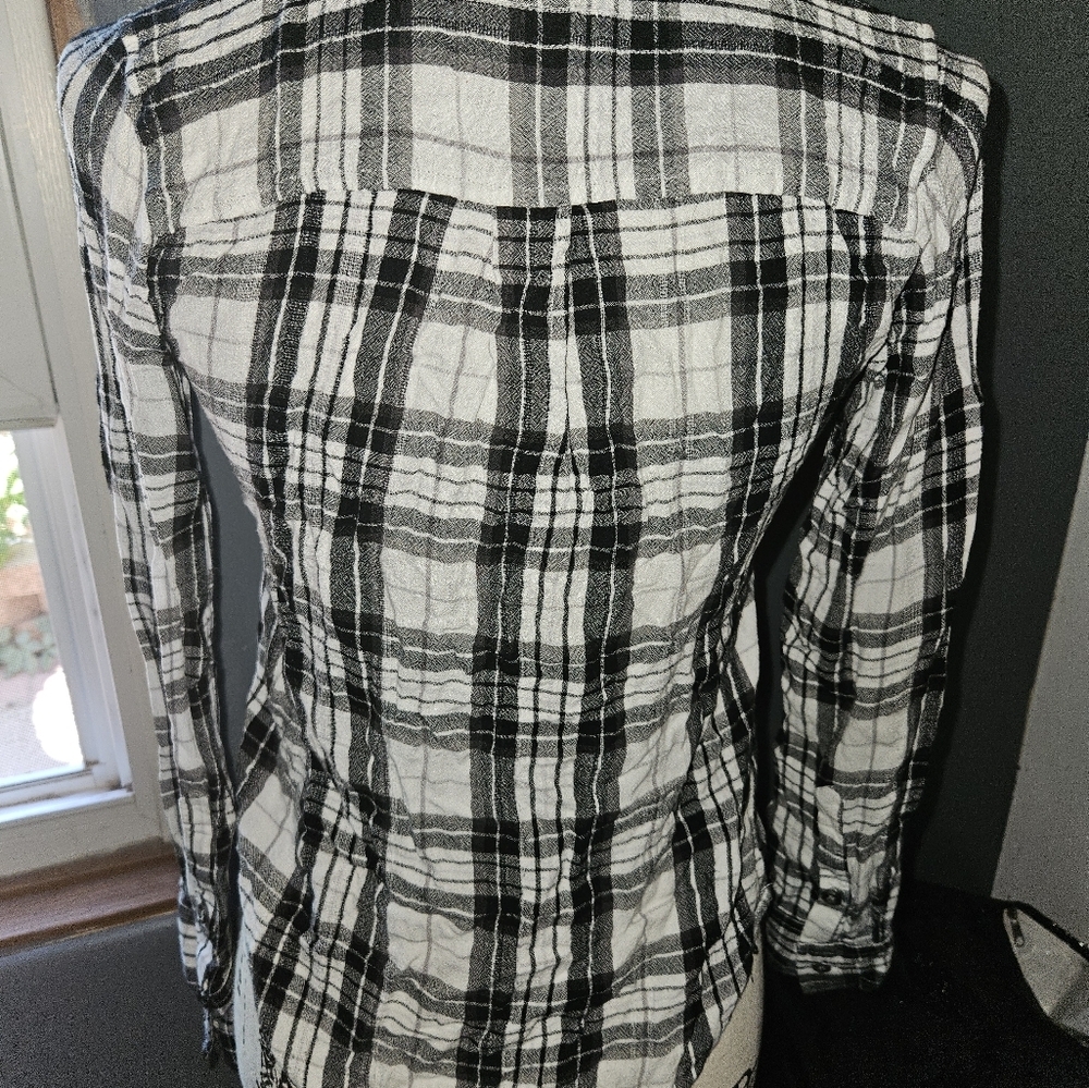 SO Womans Long Sleeve Plaid Top - Picture 8 of 9